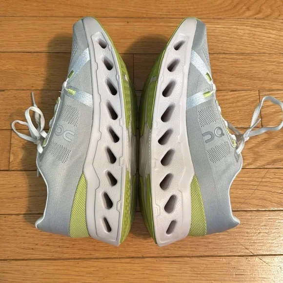 On CloudEclipse White/Green Women’s 9 - Picture 4 of 5